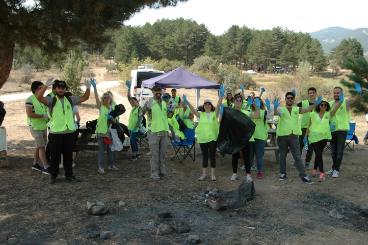 Rotary-Rotaract ortak çevre temizliği projesi 17 Eylül 2017 Sorgun Göleti