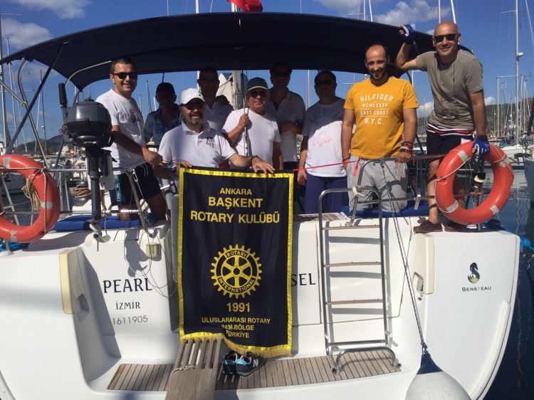 Başkent Rotaryenleri Yelken Hobi Grubu Marmaris koylarında