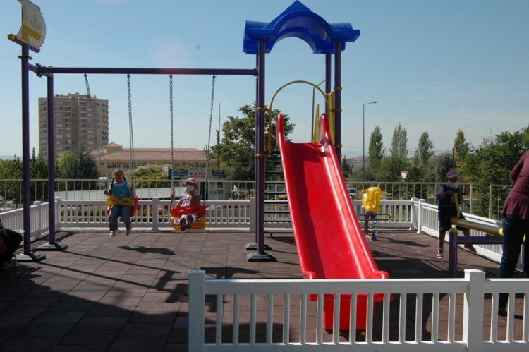 Onkoloji Çocuk Hastane bahçesindeki Oyun Parkı onarıldı.30.7.2019