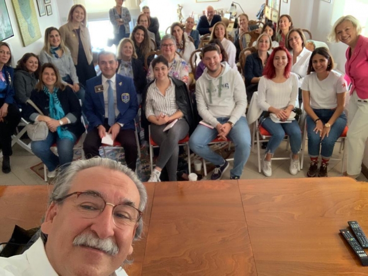 Meme Kanserinde Farkındalık Yaratmak üzere Eğiticilerin Eğitimi Semineri 9.11.2019